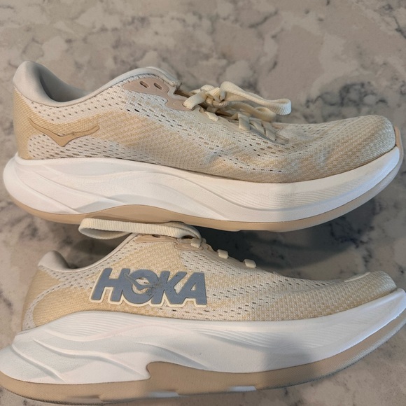 Hoka One One Rincon 4 Women’s Alabaster Oak Light Running Sneakers - Size 6.5B - Picture 5 of 8